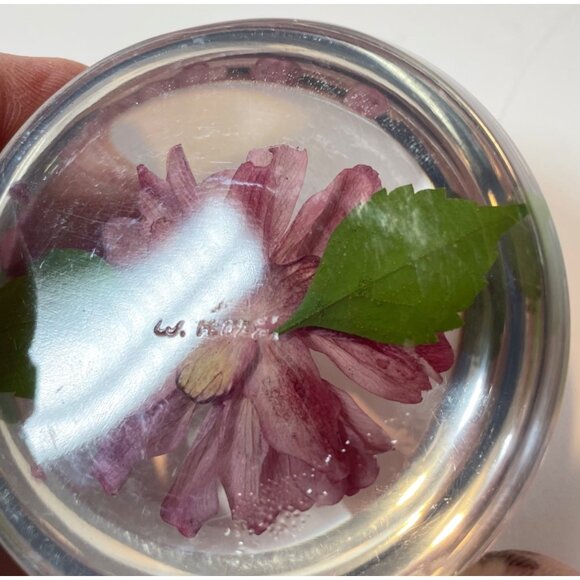 Pressed Pink Flower Paperweight by W. Rolfe Lucite Sphere Encasing Real Flower & - Picture 5 of 9